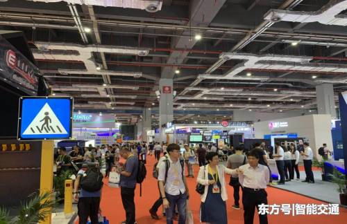 地?cái)偨?jīng)濟(jì)展會(huì)也瘋狂 成都國(guó)際交通工程設(shè)施展為煙火氣注入新活力